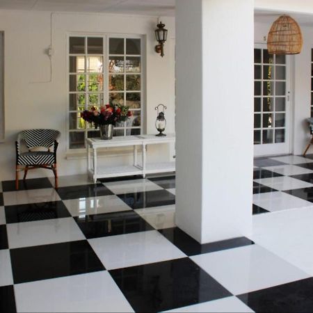 La Belle Guest House Bloemfontein Kültér fotó